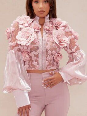 🪷GORGEOUS Embroidered Blouse/Long Balloon Sleeves🪷NWT